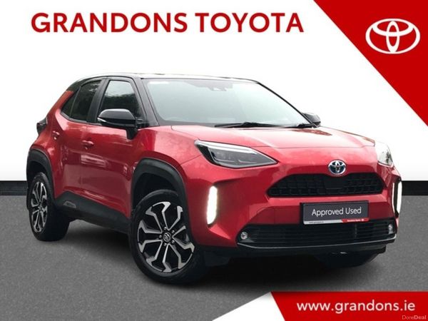 Toyota Yaris Cross Hatchback, Petrol Hybrid, 2024, Red