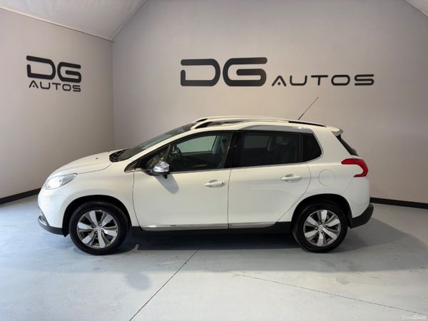 Peugeot 2008 MPV, Petrol, 2015, White