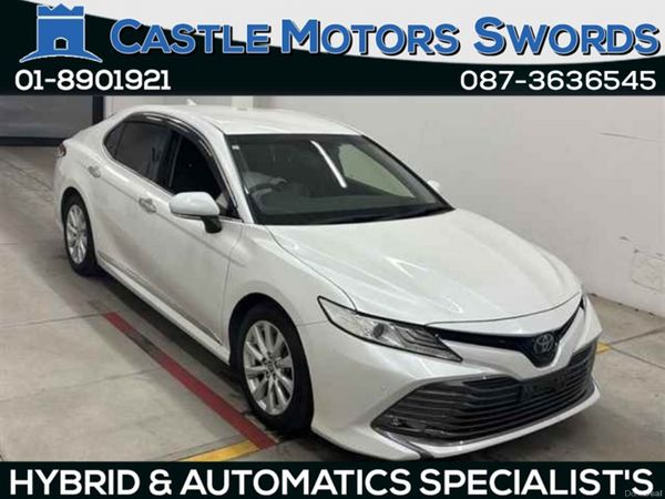Toyota Camry Saloon, Petrol Hybrid, 2021, White