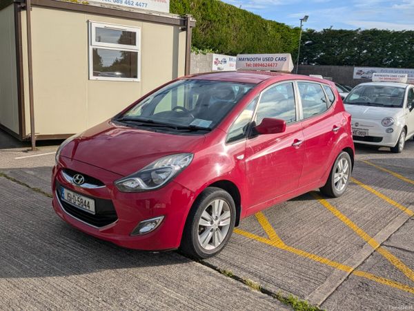 Hyundai ix20 MPV, Petrol, 2015, Red