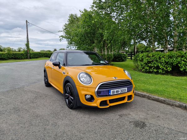 Mini Cooper Hatchback, Petrol, 2018, Orange