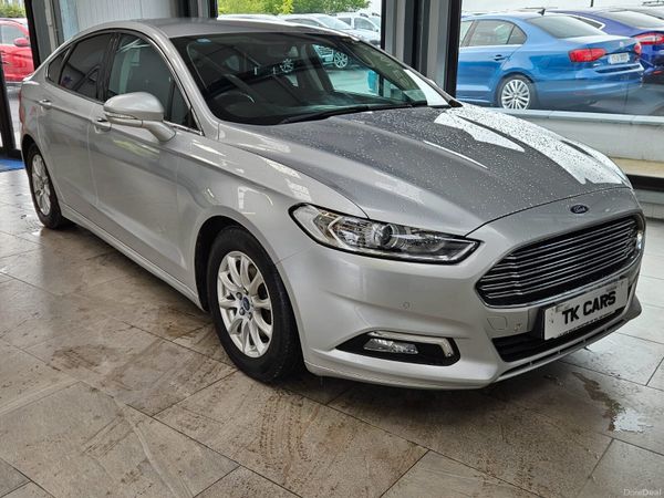 Ford Mondeo Hatchback, Diesel, 2017, Blue