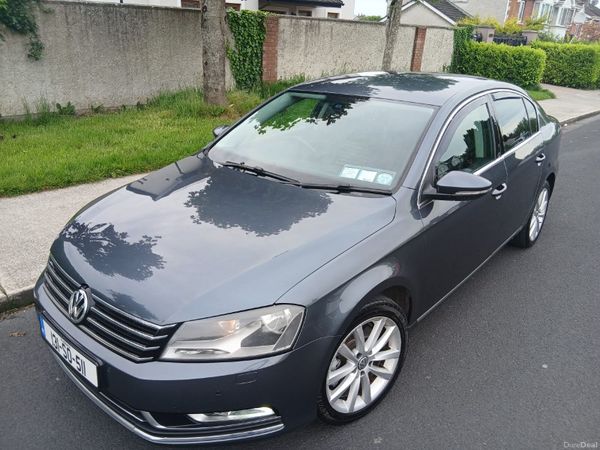Volkswagen Passat Saloon, Diesel, 2013, Grey