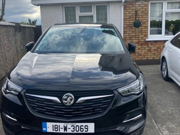 Vauxhall Grandland X Hatchback, Petrol, 2018, Black