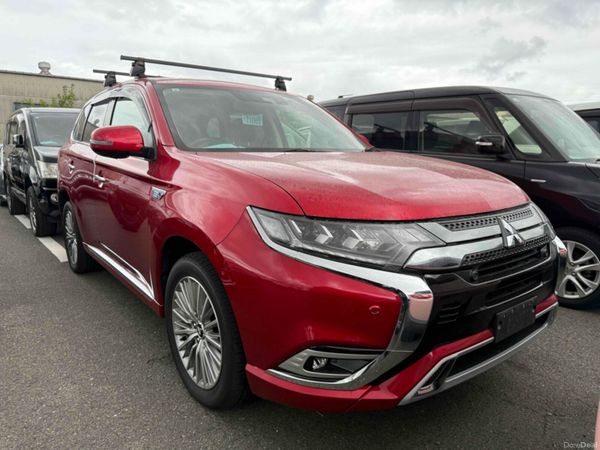 Mitsubishi Outlander SUV, Petrol Plug-in Hybrid, 2019, Red