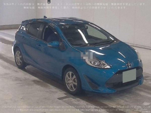 Toyota Aqua Hatchback, Petrol Hybrid, 2018, Blue