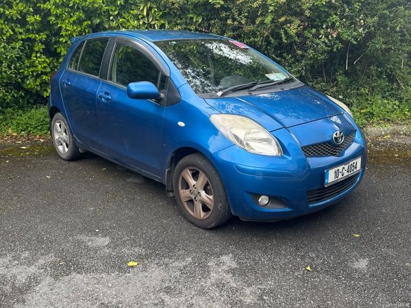Toyota Yaris Hatchback, Petrol, 2010, Blue