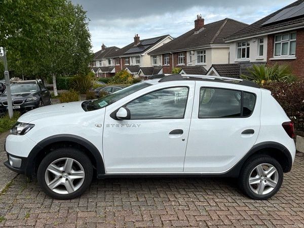Dacia Sandero Hatchback, Diesel, 2016, Blue