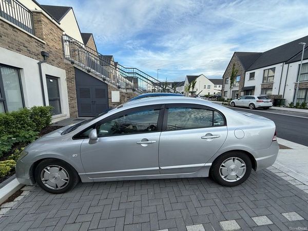 Honda Civic Saloon, Petrol Hybrid, 2010, Silver