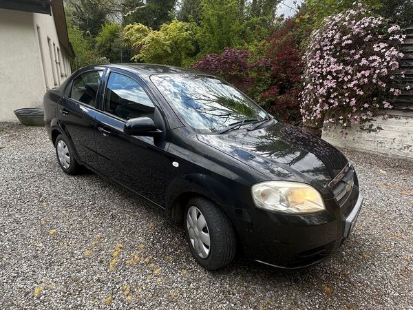 Chevrolet Aveo Saloon, Petrol, 2010, Black