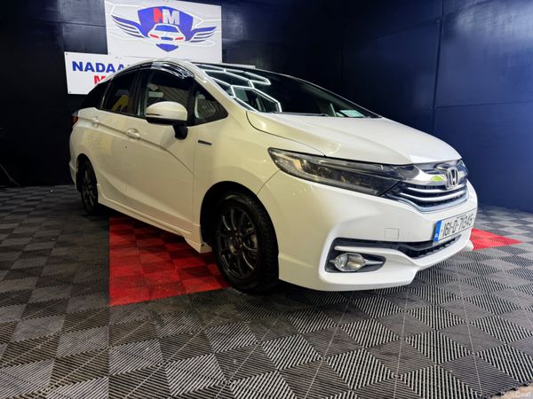 Honda Shuttle MPV, Petrol Hybrid, 2016, White