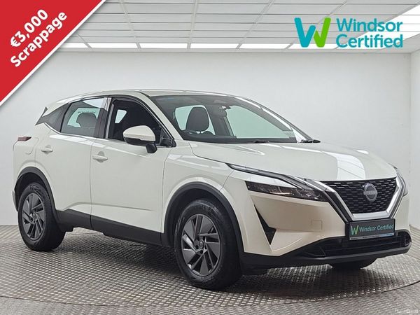 Nissan Qashqai MPV, Petrol, 2024, White