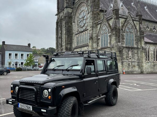 Land Rover Defender SUV, Diesel, 2013, Black