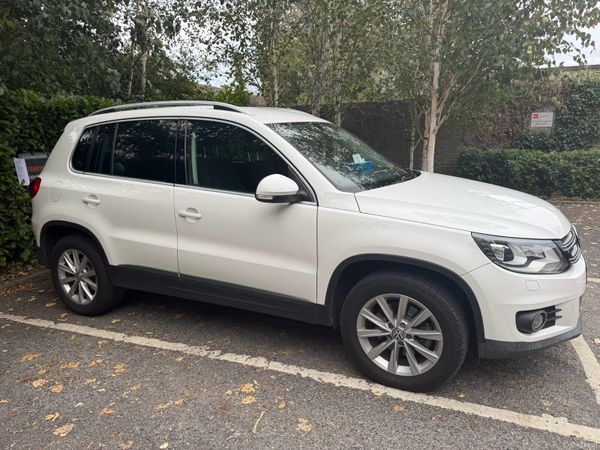 Volkswagen Tiguan SUV, Petrol, 2014, White