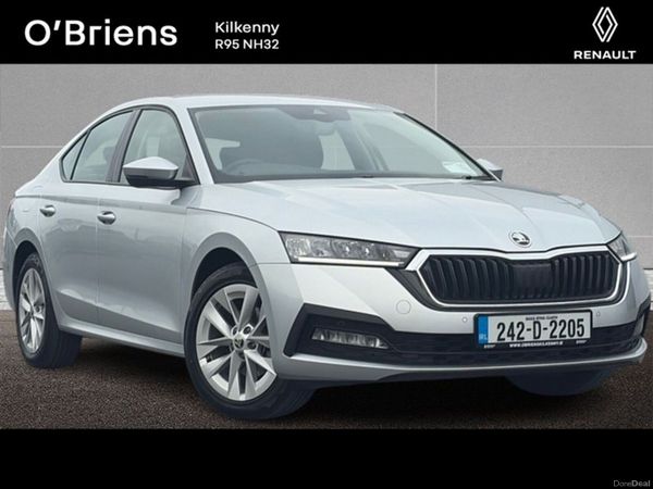 Skoda Octavia Saloon, Petrol, 2024, Grey