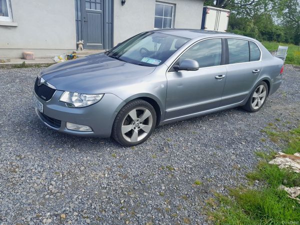 Skoda Superb Saloon, Diesel, 2012, Grey