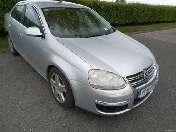 Volkswagen Jetta Saloon, Petrol, 2007, Silver