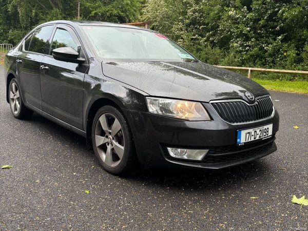 Skoda Octavia Saloon, Diesel, 2017, Black