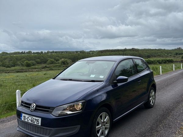 Volkswagen Polo Hatchback, Petrol, 2010, Blue