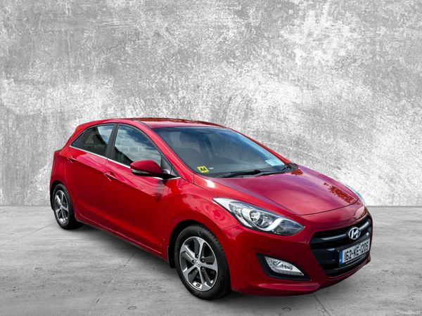Hyundai i30 Hatchback, Diesel, 2016, Red