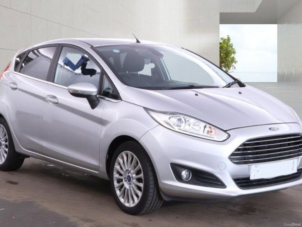 Ford Fiesta Hatchback, Petrol, 2014, Silver