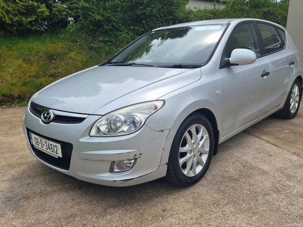 Hyundai i30 Hatchback, Petrol, 2008, Silver