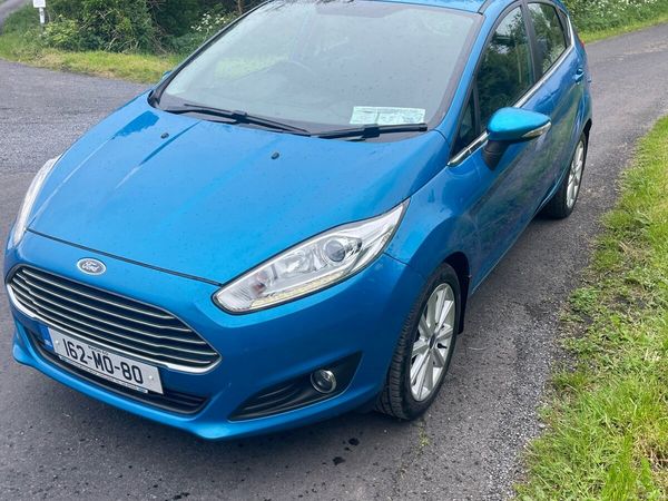Ford Fiesta Hatchback, Diesel, 2016, Blue