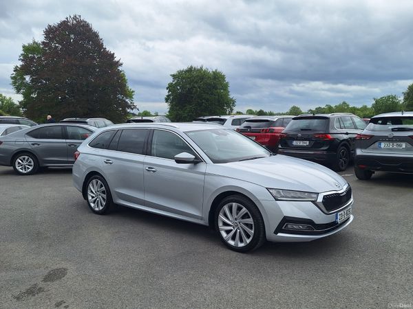 Skoda Octavia Estate, Diesel, 2023, Grey