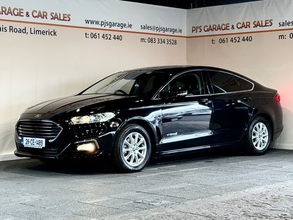 Ford Mondeo Saloon, Petrol Hybrid, 2021, Black