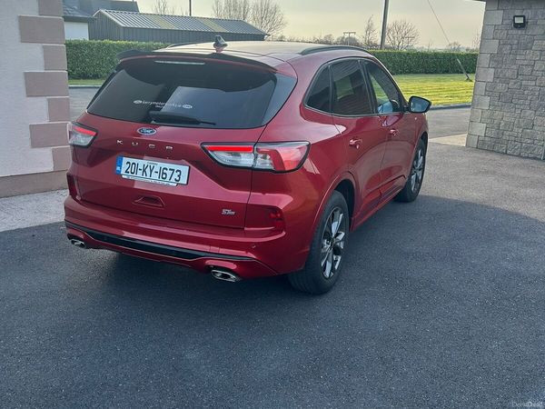 Ford Kuga SUV, Diesel, 2020, Red