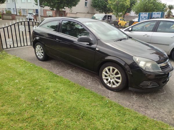 Opel Astra Hatchback, Petrol, 2007, Black