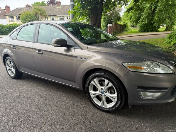 Ford Mondeo Saloon, Diesel, 2011, Brown