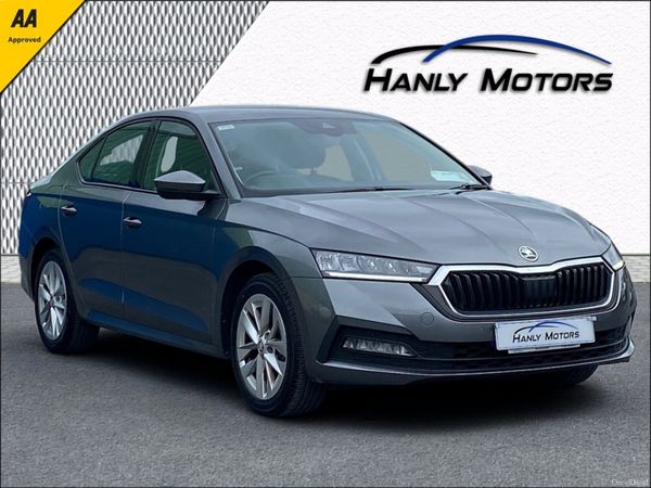 Skoda Octavia Saloon, Diesel, 2024, Grey