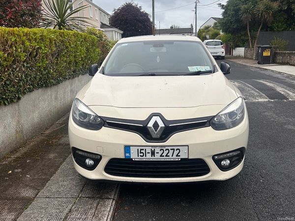 Renault Fluence Saloon, Diesel, 2015, Yellow
