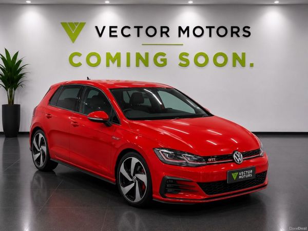 Volkswagen Golf Hatchback, Petrol, 2017, Red