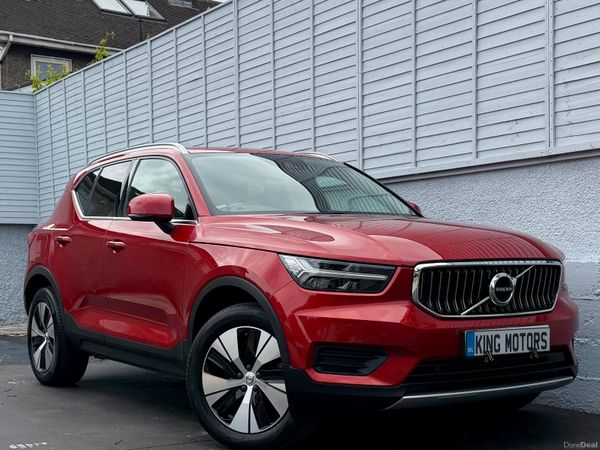 Volvo XC40 SUV, Petrol Plug-in Hybrid, 2022, Red