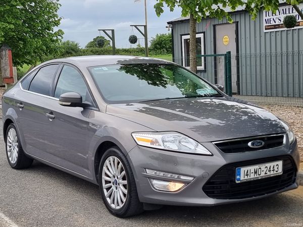 Ford Mondeo Hatchback, Diesel, 2014, Brown
