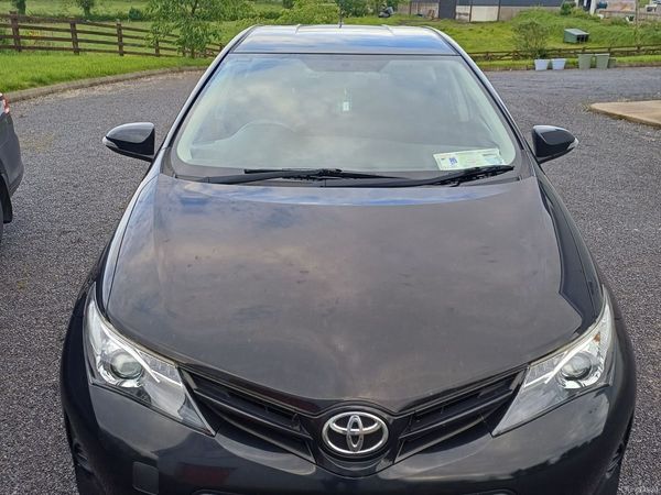 Toyota Auris Hatchback, Diesel, 2015, Black