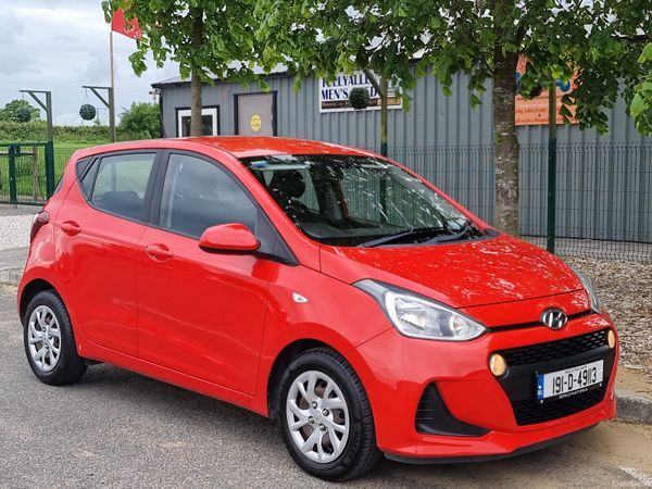 Hyundai i10 Hatchback, Petrol, 2019, Red