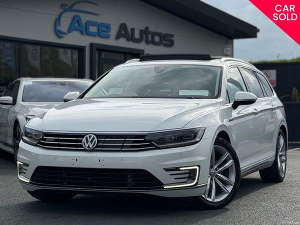 Volkswagen Passat Estate, Petrol Hybrid, 2018, White