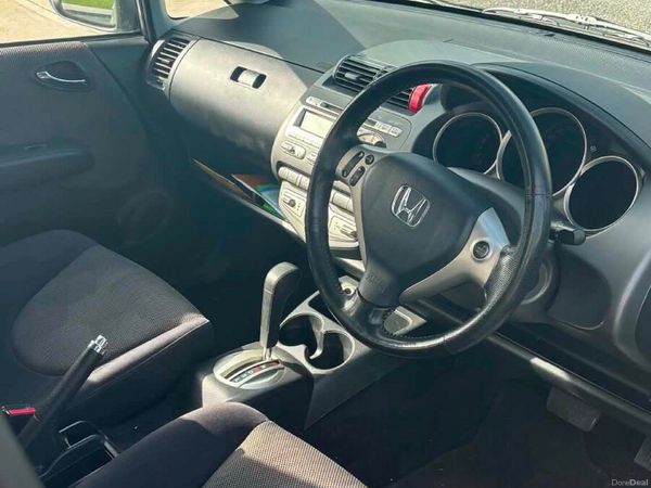 Honda Jazz Hatchback, Petrol, 2006, Grey