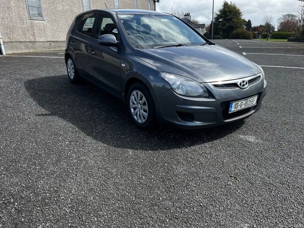Hyundai i30 Hatchback, Diesel, 2010, Grey