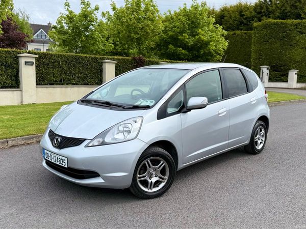 Honda Fit Hatchback, Petrol, 2008, Silver