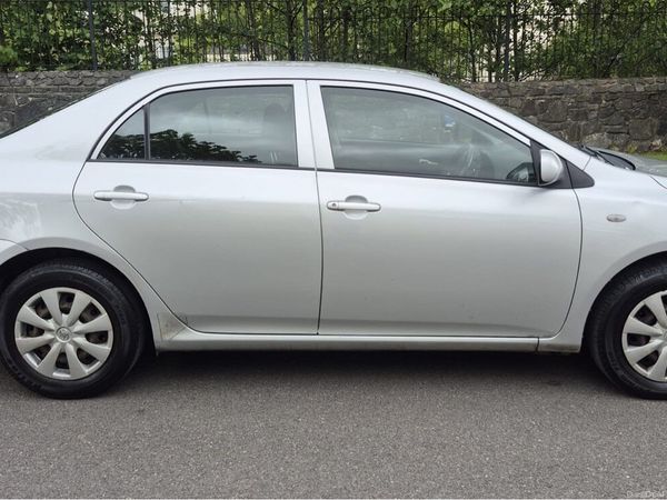 Toyota Corolla Saloon, Petrol, 2008, Silver