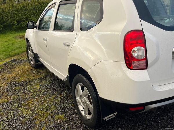 Dacia Duster SUV, Diesel, 2014, White