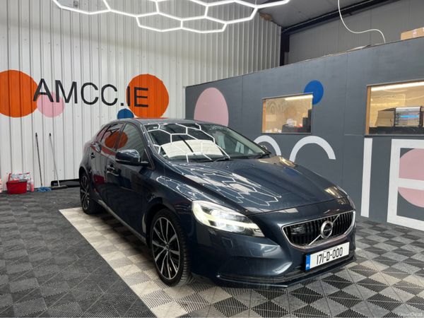 Volvo V40 Saloon, Petrol, 2017, Blue
