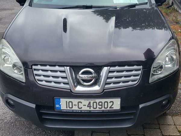 Nissan Qashqai Hatchback, Diesel, 2010, Black