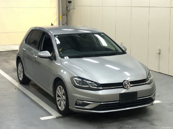 Volkswagen Golf Hatchback, Petrol, 2017, Silver