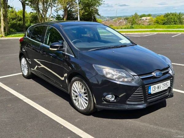 Ford Focus Hatchback, Petrol, 2013, Black