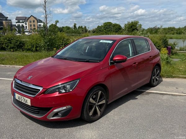 Peugeot 308 Hatchback, Diesel, 2014, Red